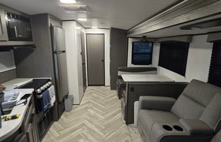 2022 Embrace 280 - great for families!!!