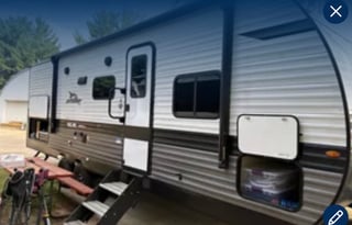 Like New! 2024 Jayco Jay Flight SLX 261BHS