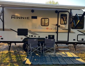 Winnebago Industries Towables Micro Minnie 2100BH