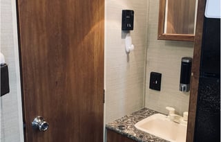 2016 Keystone Springdale w/lots of amenities included!!