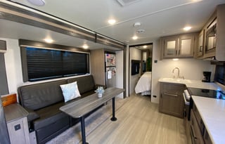 Cozy, Clean, Convenient 2021 Keystone Hideout