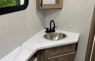 BRAND NEW Grand Design Imagine 25DBE Luxury RV