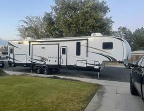 Forest River RV Sabre 38DBQ