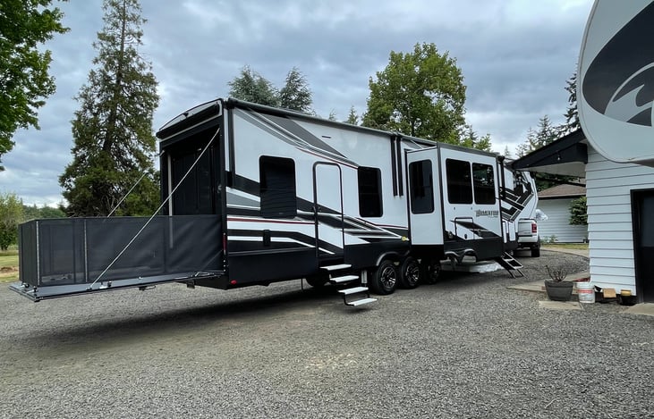 Ramp as Patio(Rear Awning for patio), Entry/Exit to Garage