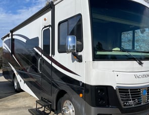 Holiday Rambler Vacationer 33C