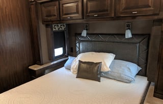 2022 Tiffin Motorhomes Allegro 36 LA