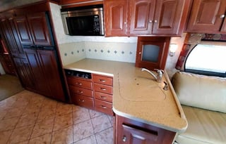 2011 Winnebago Adventurer 35P