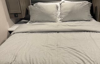 2022 Coachmen RV Leprechaun Premier 319MB Ford 450