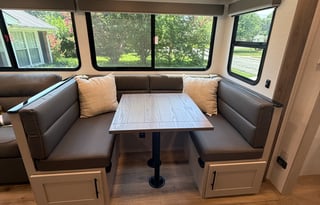 Turn-Key Getaway: Delivered & With Starlink!