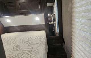 2018 Cherokee Grey Wolf 26DBH Travel Trailer