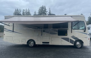 2018 Winnebago Vista 27PE
