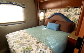 2011 Four Winds RV Chateau Citation 29BG