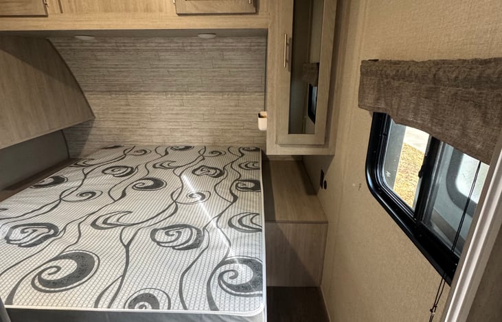 Queen bed, master bedroom