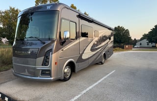 2023 Winnebago Vista 29v