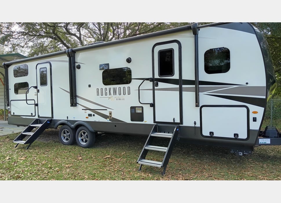 Travel Trailer rentals in Oakwood hills