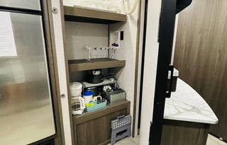 Kids Love The Hitch Hiker 2021 UltraLite-Sleeps 11