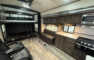 19 Heartland Fuel Toy hauler