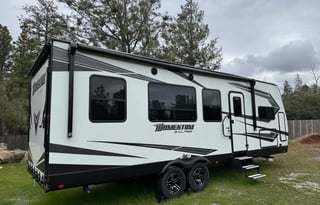 2022 Grand Design Momentum G-Class 25G