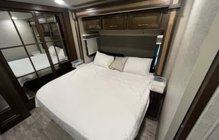 2022 Entegra Coach Emblem 36H