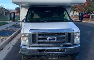 2014 Thor Motor Coach Four Winds 23A Grizzly3