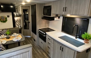 Keystone BH Travel Trailer  -Family/ Pet Friendly