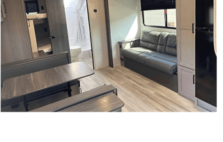 Nick name ( R- 66 ) 2024 keystone hideout 25BH