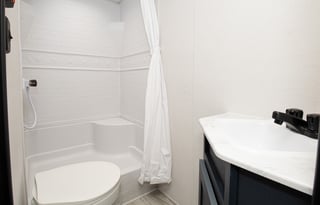 2025 Avenger with Bunks (BRAND NEW)-Delivery Only