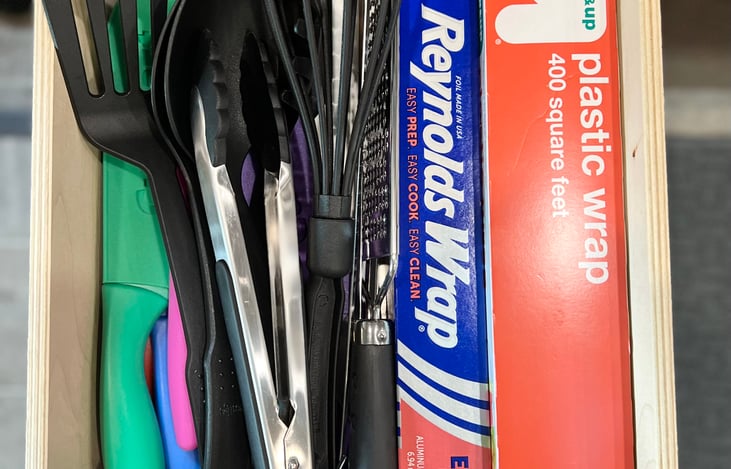 Cutlery, cooking utensils and food storage supplies