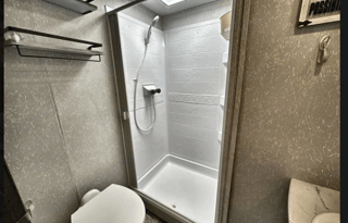 Luxury Family Arctic Wolf Sleeps 8