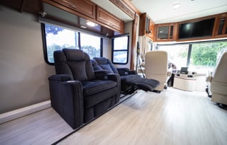 2007 Fleetwood RV Bounder Diesel 38V