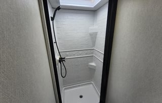 2026 EAST TO WEST Entrada 2000NS