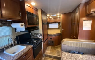2016 Thor Motor Coach Chateau 22E