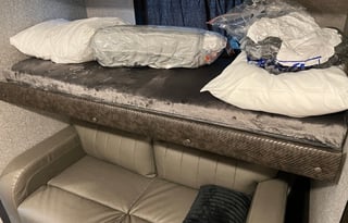 2022 Jayco Sleeps 8 Ready for your Next Adventure!