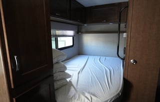 2020 Winnebago Vita 24F pristine & low mile