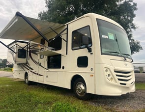 Fleetwood RV Flair 32S
