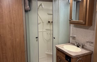 Luxury 5th Wheel With Lots Of Extras