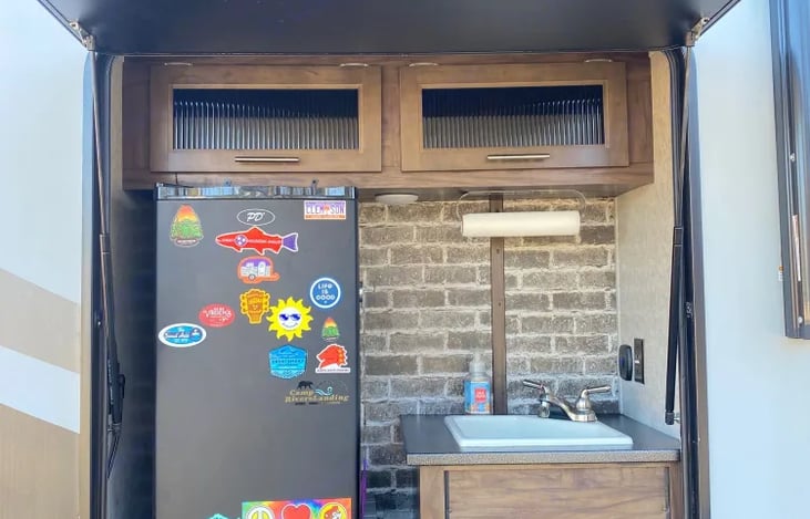 Outdoor Fridge and sink