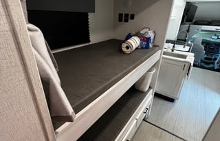 2022 EAST TO WEST Entrada 3100FB