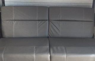 Queen, privacy curtain, bunks! Del. Available!