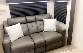 2022 Venture Sporttrek - Shelby