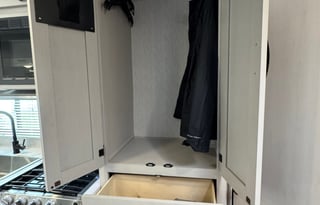 Explore the Country 2023 Coachman Freelander 22FT