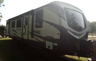 "EM-50 Urban Assault Vehicle"Luxury unit/Bunkhouse