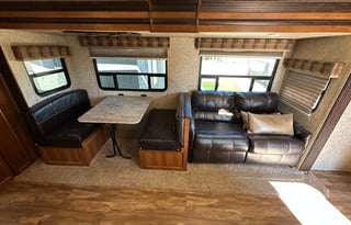2018 Prime Time Tracer 285AIR Bunkhouse