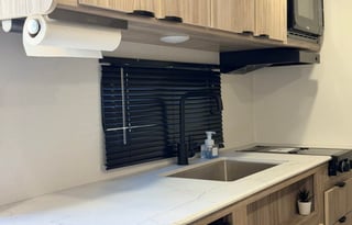 2025 Winnebago • Modern, Easy Tow • Sleeps 5