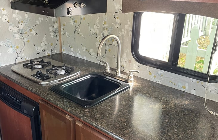 kitchen with microwave