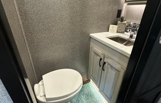 2022 Jayco North Point 382FLRB