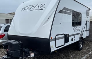 NEW Dutchman Kodiak Cub 175BH (Never rented)