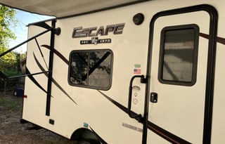 The Escape Pod - Rental RV