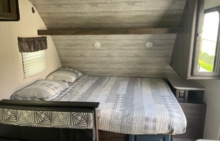 2020 Heartland Mallard 18’ Sleeps 5