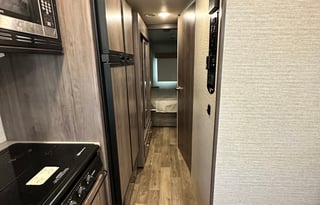 GET IN AND GO! 35' Class A 2020 Winnebago Vista